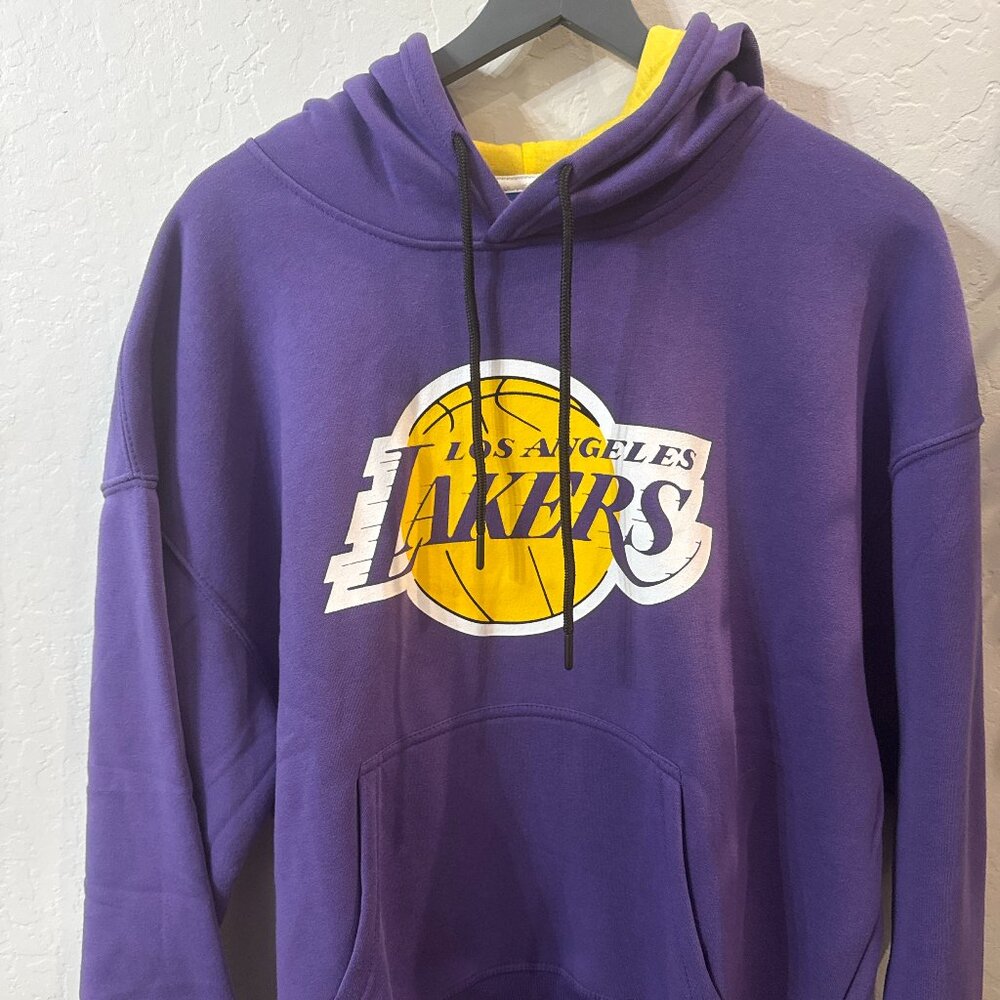NWT Los Angeles Lakers Hoodie Size M Purple Gold NBA Official Sweatshirt